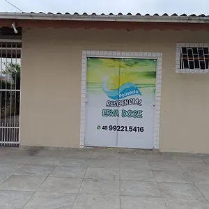 ゲストハウス Residencial Erva Doce - 400m Da De Canasvieiras フロリアノポリス